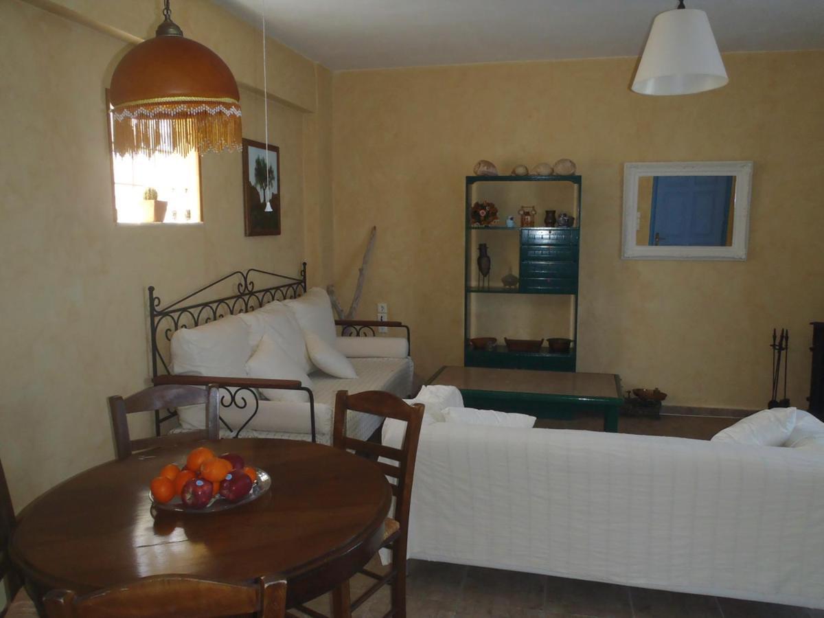 Kyparissis Beach Houses Skala Mistegnon Екстериор снимка
