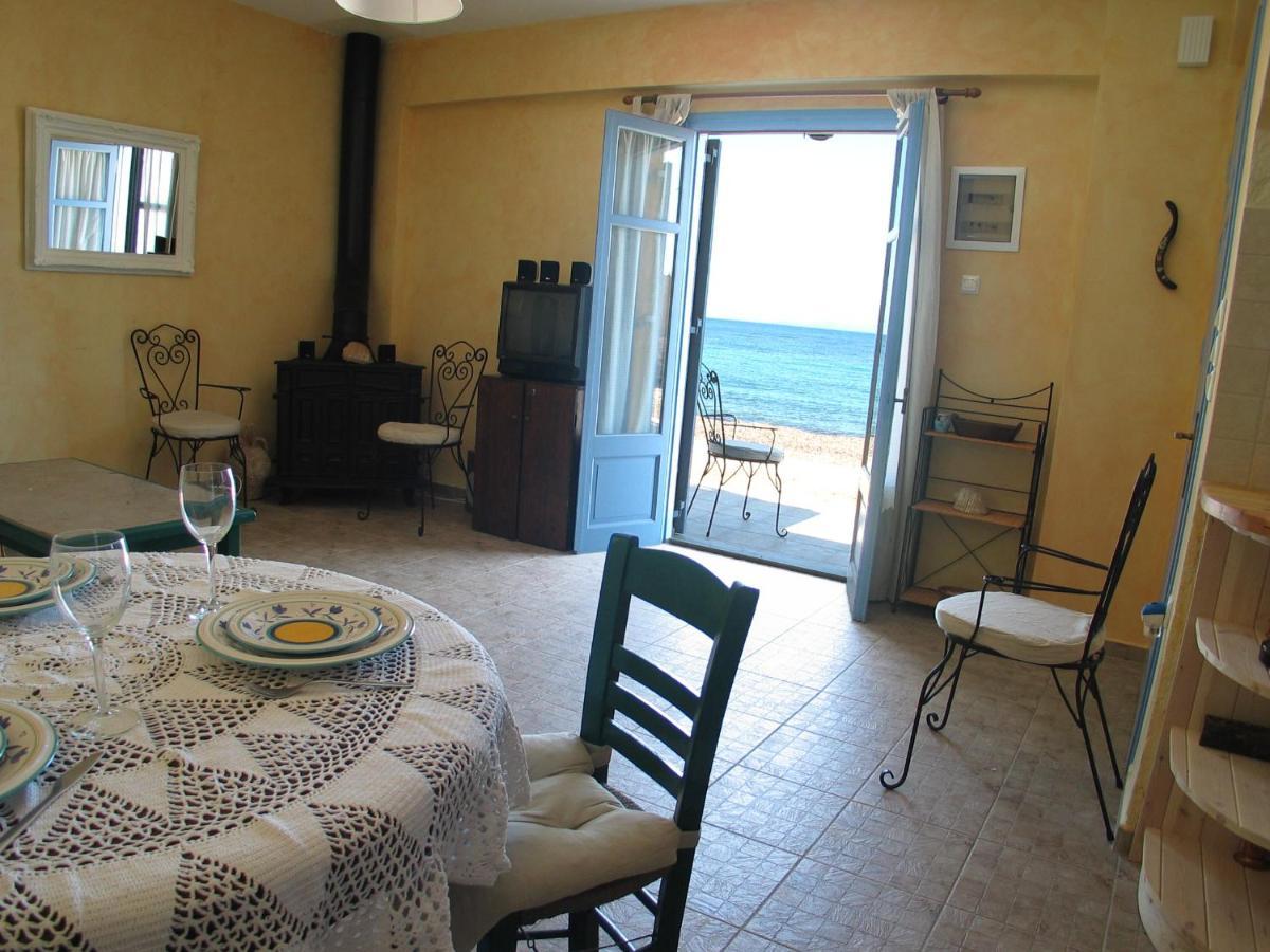 Kyparissis Beach Houses Skala Mistegnon Екстериор снимка