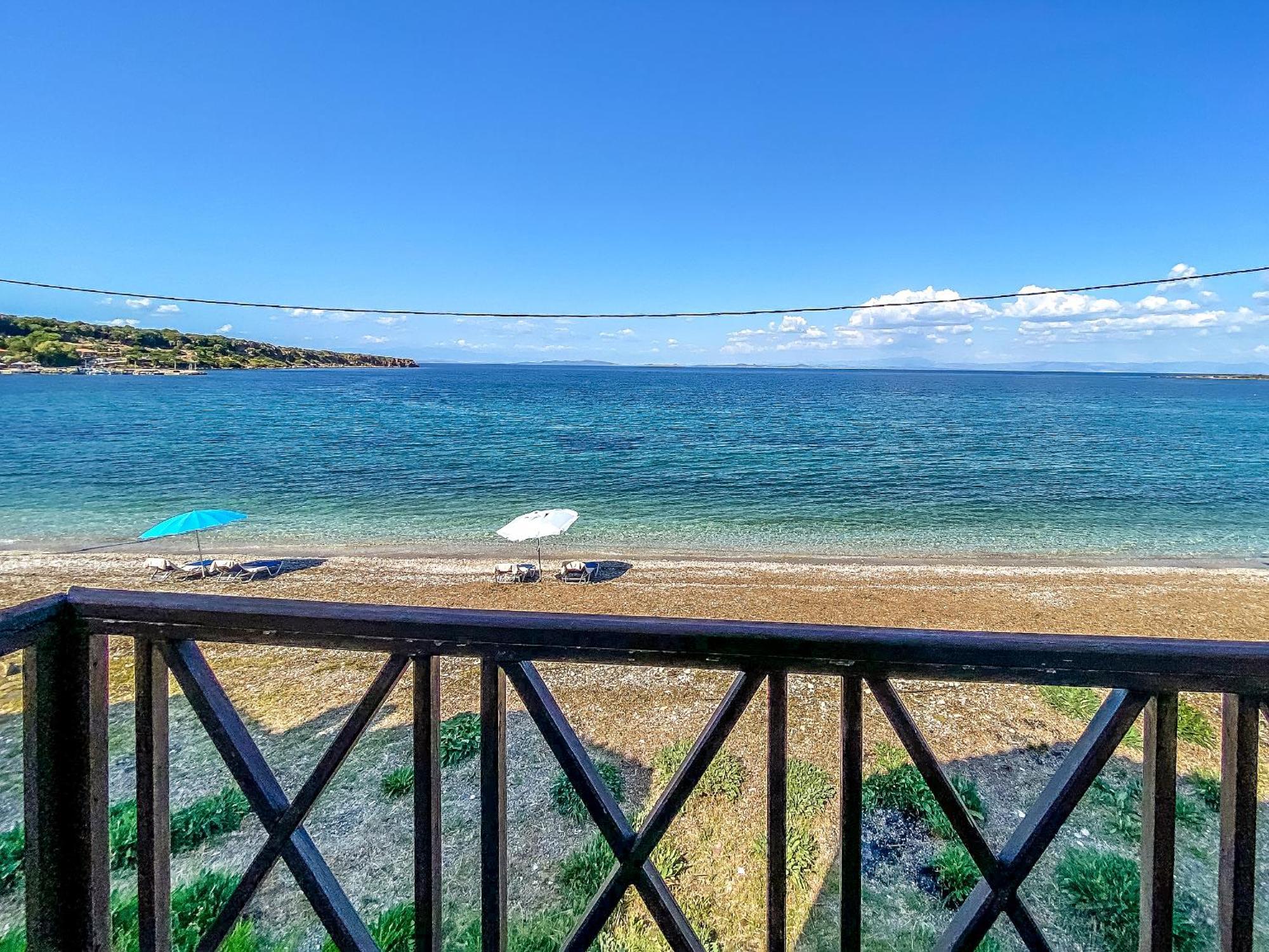 Kyparissis Beach Houses Skala Mistegnon Екстериор снимка