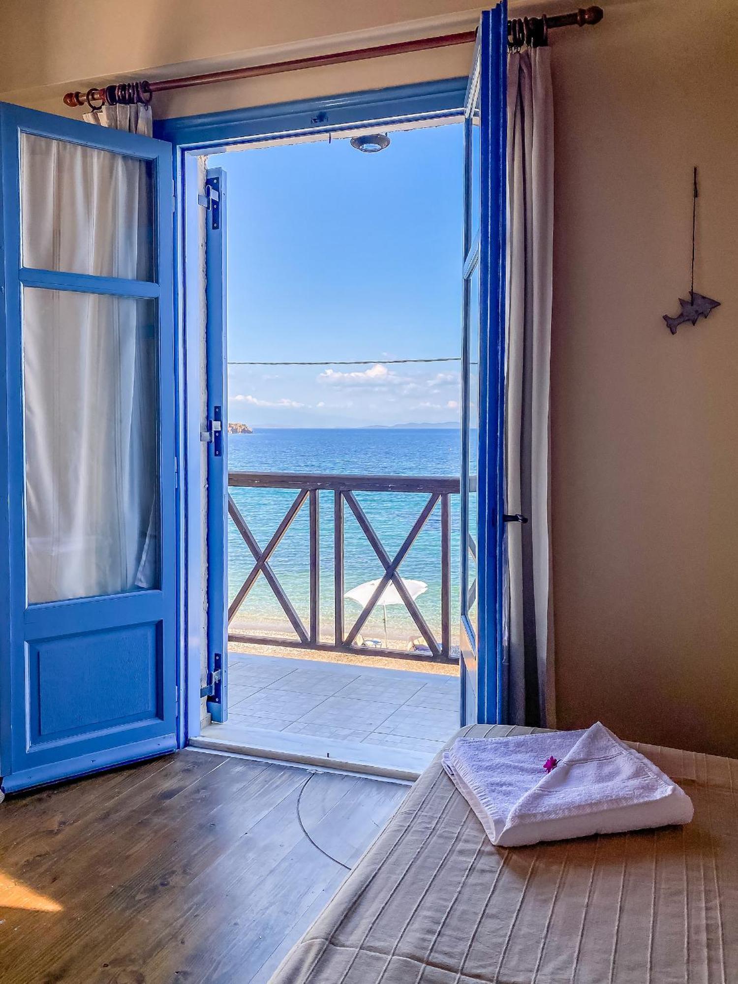 Kyparissis Beach Houses Skala Mistegnon Екстериор снимка