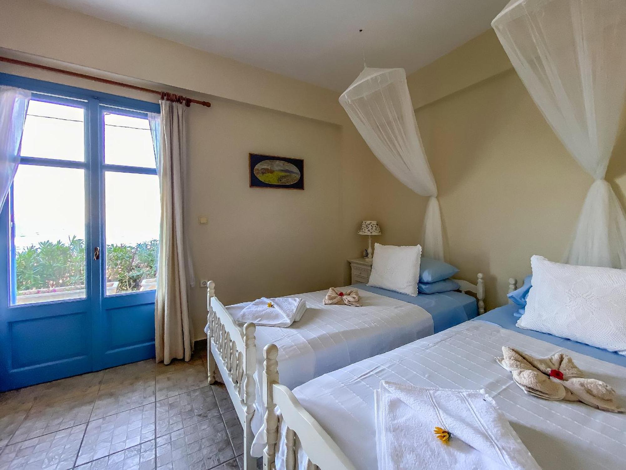 Kyparissis Beach Houses Skala Mistegnon Екстериор снимка